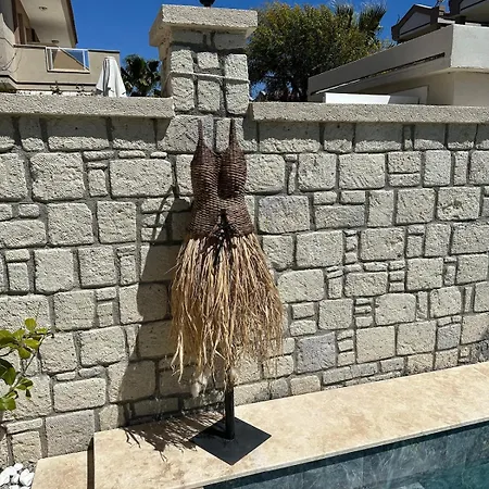 Villa Detached House With Pool In Alaçatı Çeşme