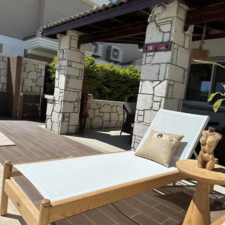 Detached House With Pool In Alacati Vila Çeşme