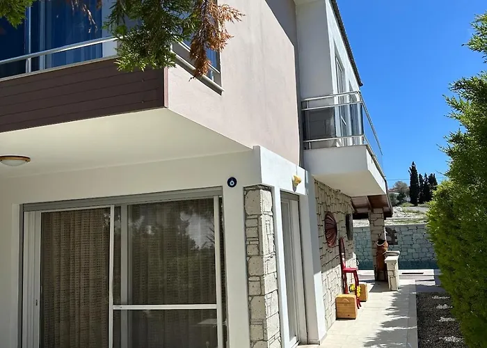 Detached House With Pool In Alacati Vilă Çeşme